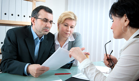 Les problèmes sociaux et politiques contemporains et leurs implications pour l'industrie funéraire