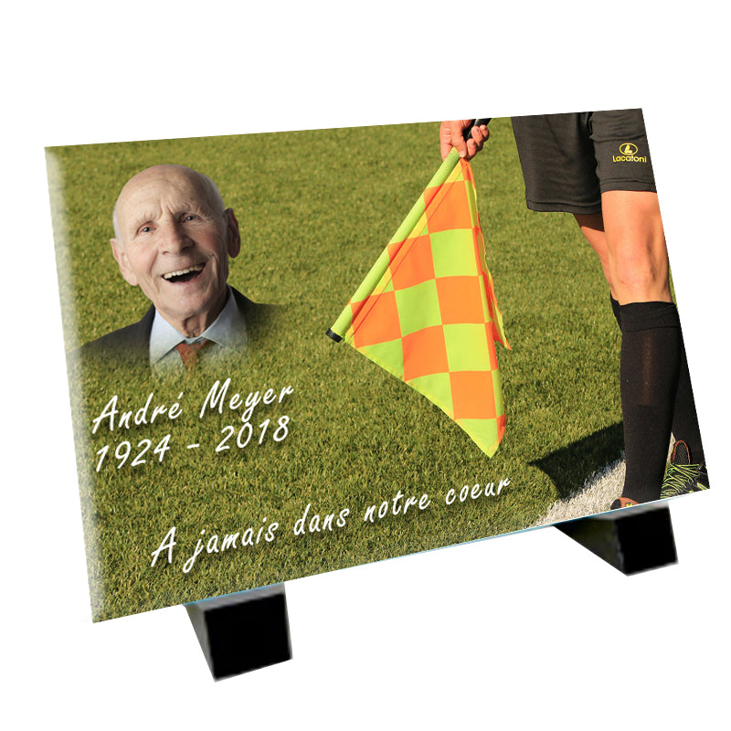 Plaque funéraire avec arbitre de football - lesplaquesdespetitsanges.com