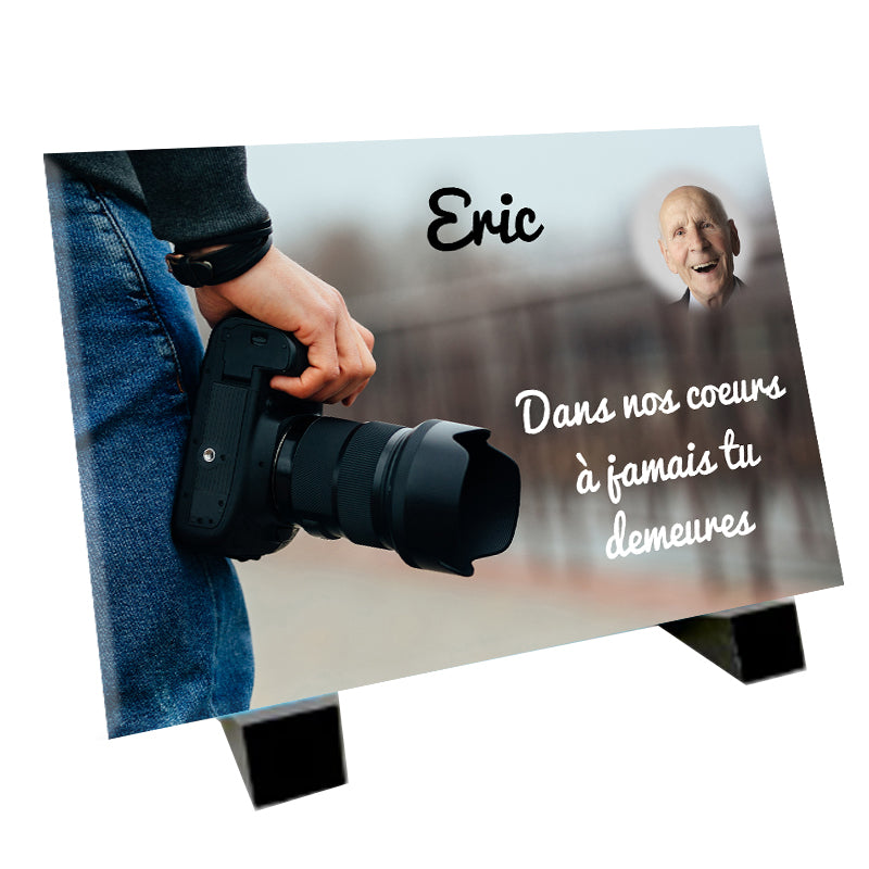 Plaque funéraire avec photographe